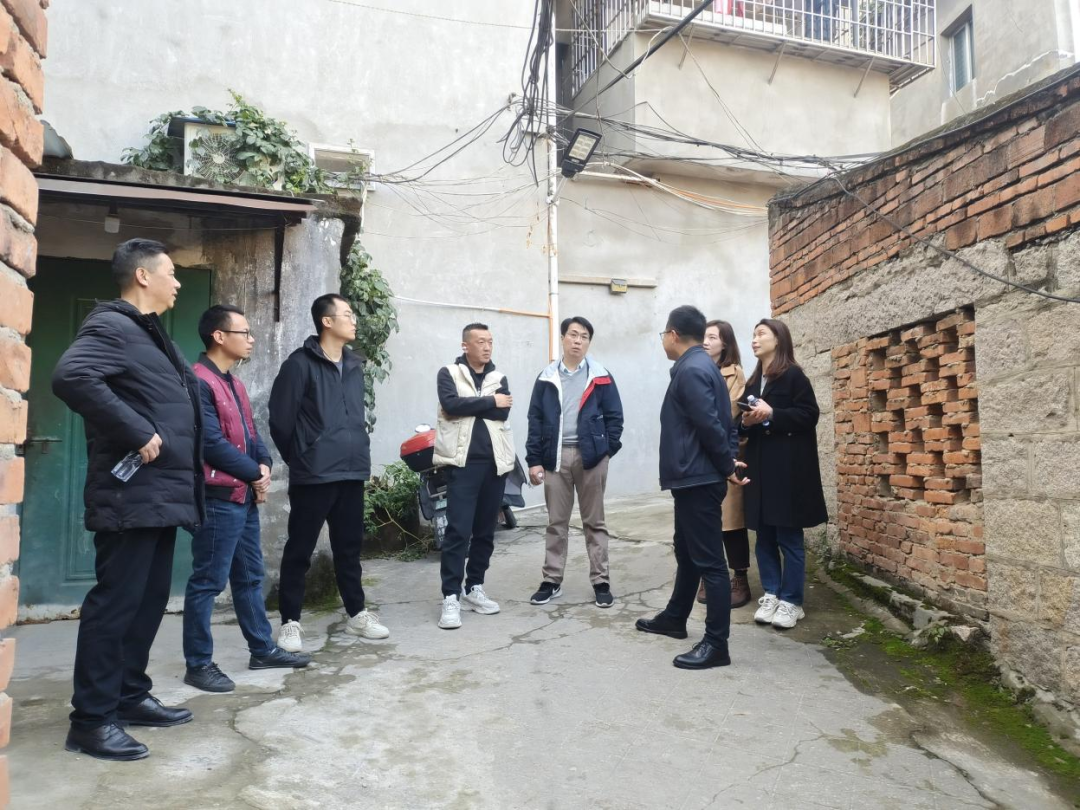 市众彩网公司向导赴闽东商业公司开展衡宇清静加固施工情形及清静生产调研